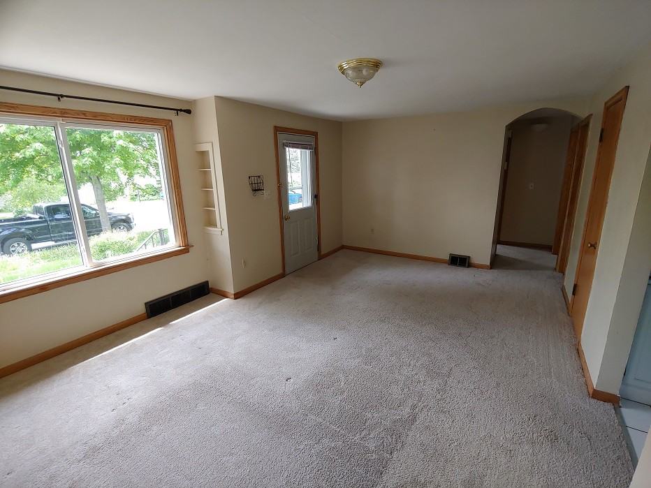 1415 S 9th St - Photo 3 of 16