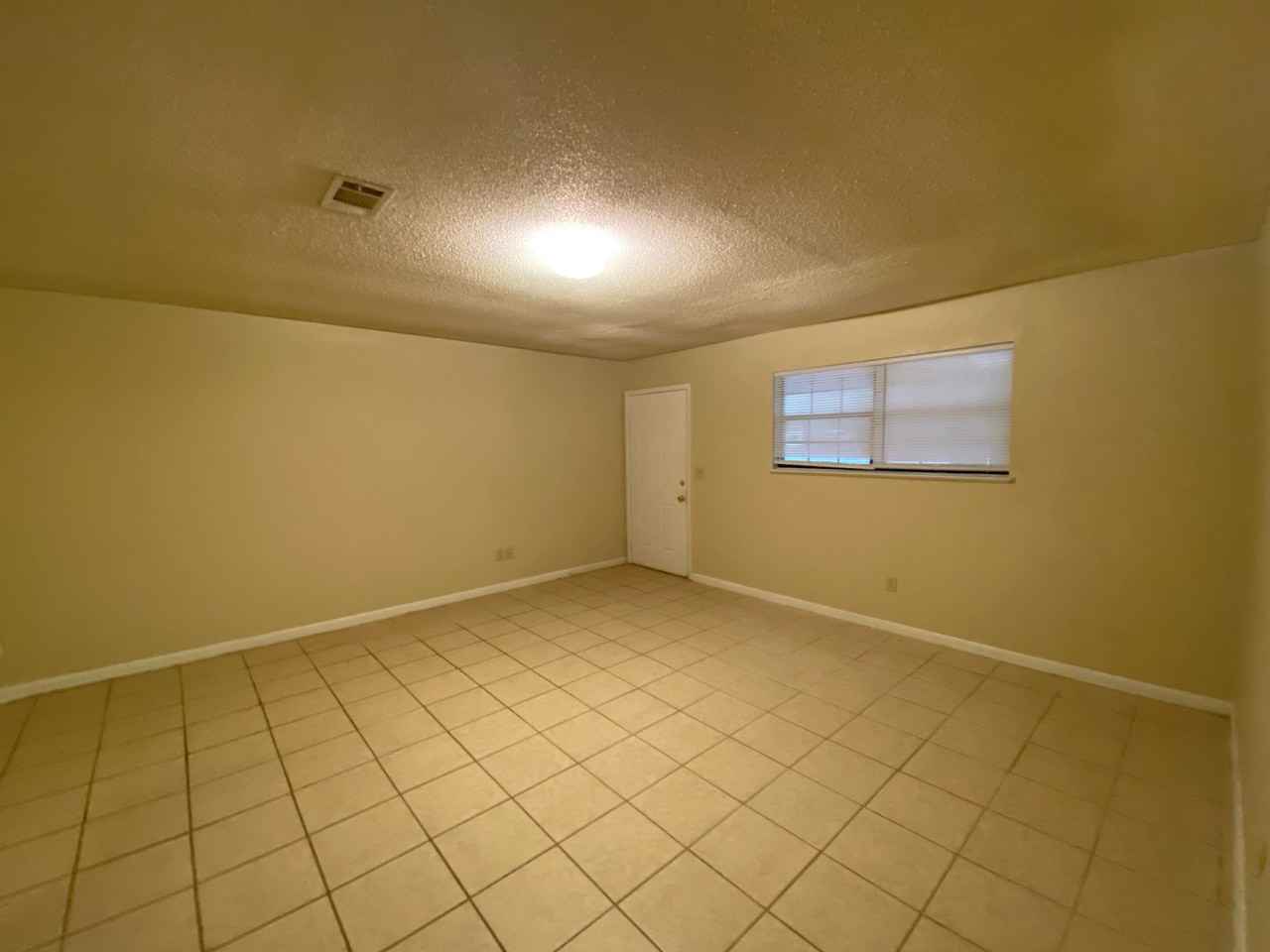 129 Twin Trees Drive - Photo 2 of 6