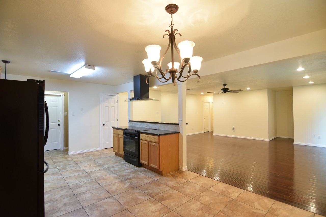 7211 Upland Bend Dr - Photo 6 of 22