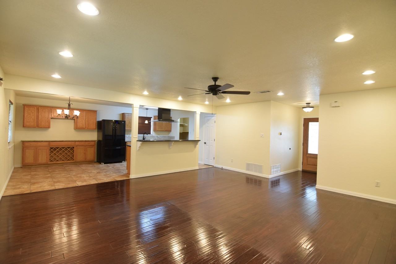 7211 Upland Bend Dr - Photo 7 of 22