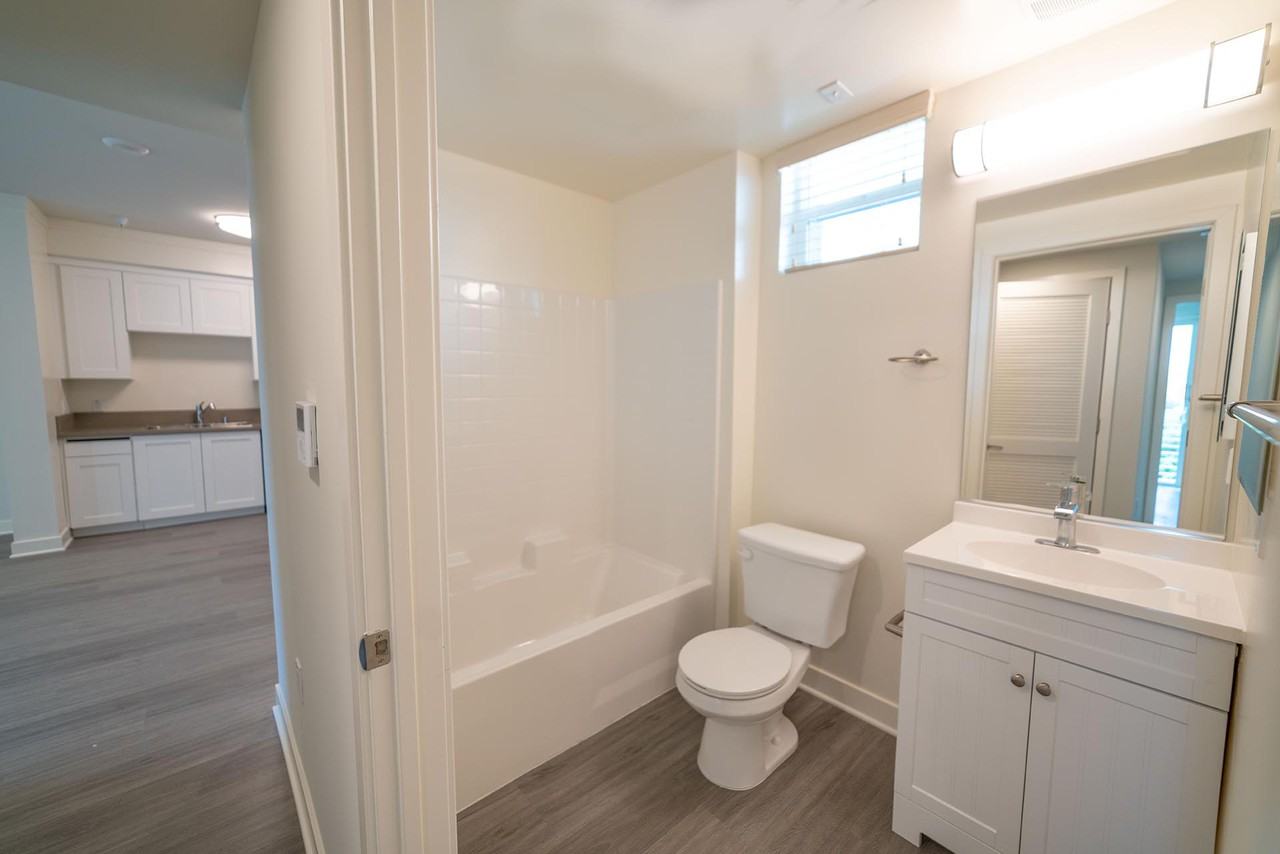 Vista NoHo - Photo 5 of 17