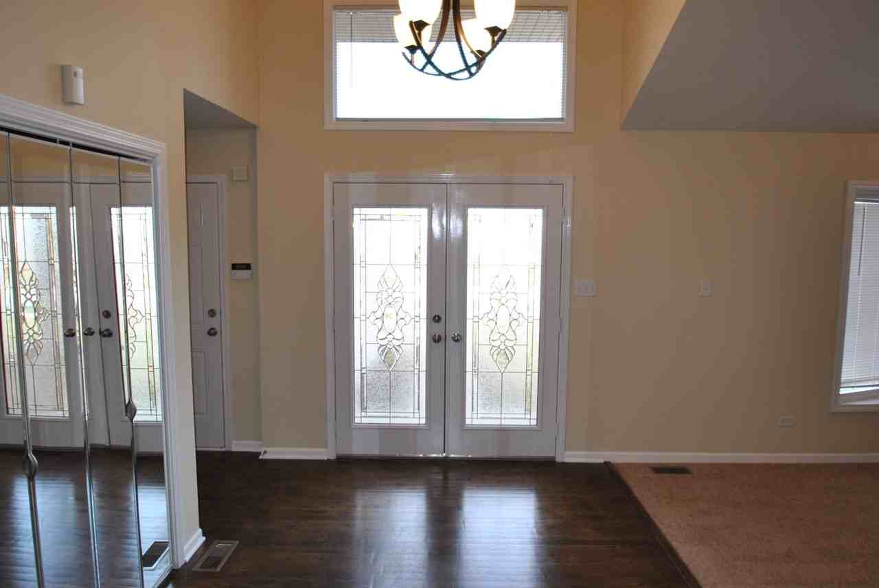 1031 Amlin Terrace - Photo 2 of 16