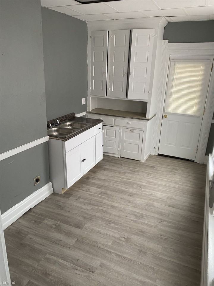 540 Milton St - Photo 2 of 9