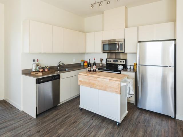 1023 E Alder St - Photo 4 of 14