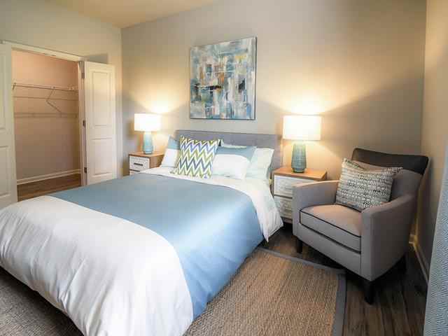 625 Eltham Rd - Photo 7 of 31