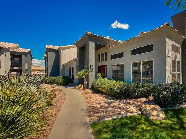 16630 N 43rd Ave - Photo 5 of 16