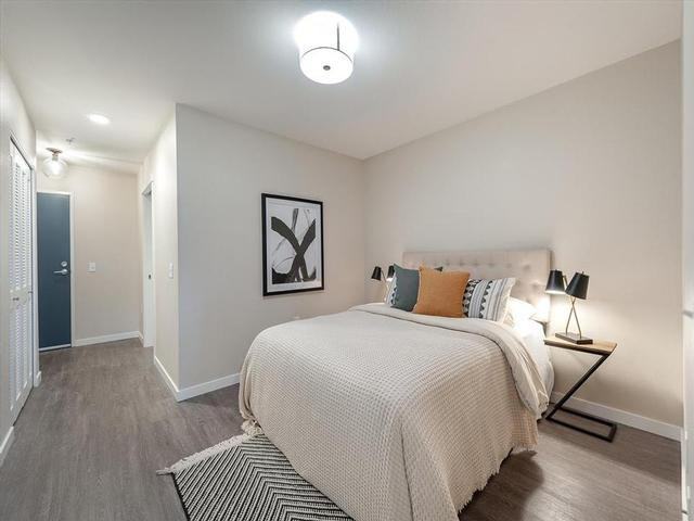 2220 Se 192nd Ave - Photo 3 of 14