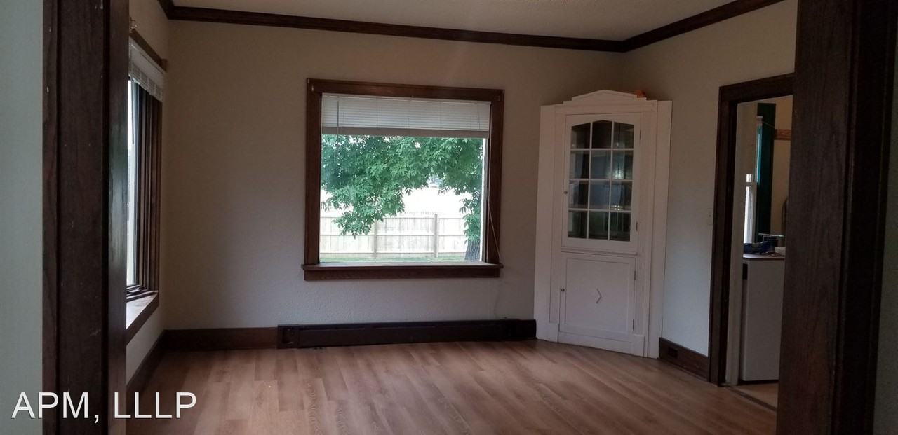 1110 14th St N - Photo 3 of 14