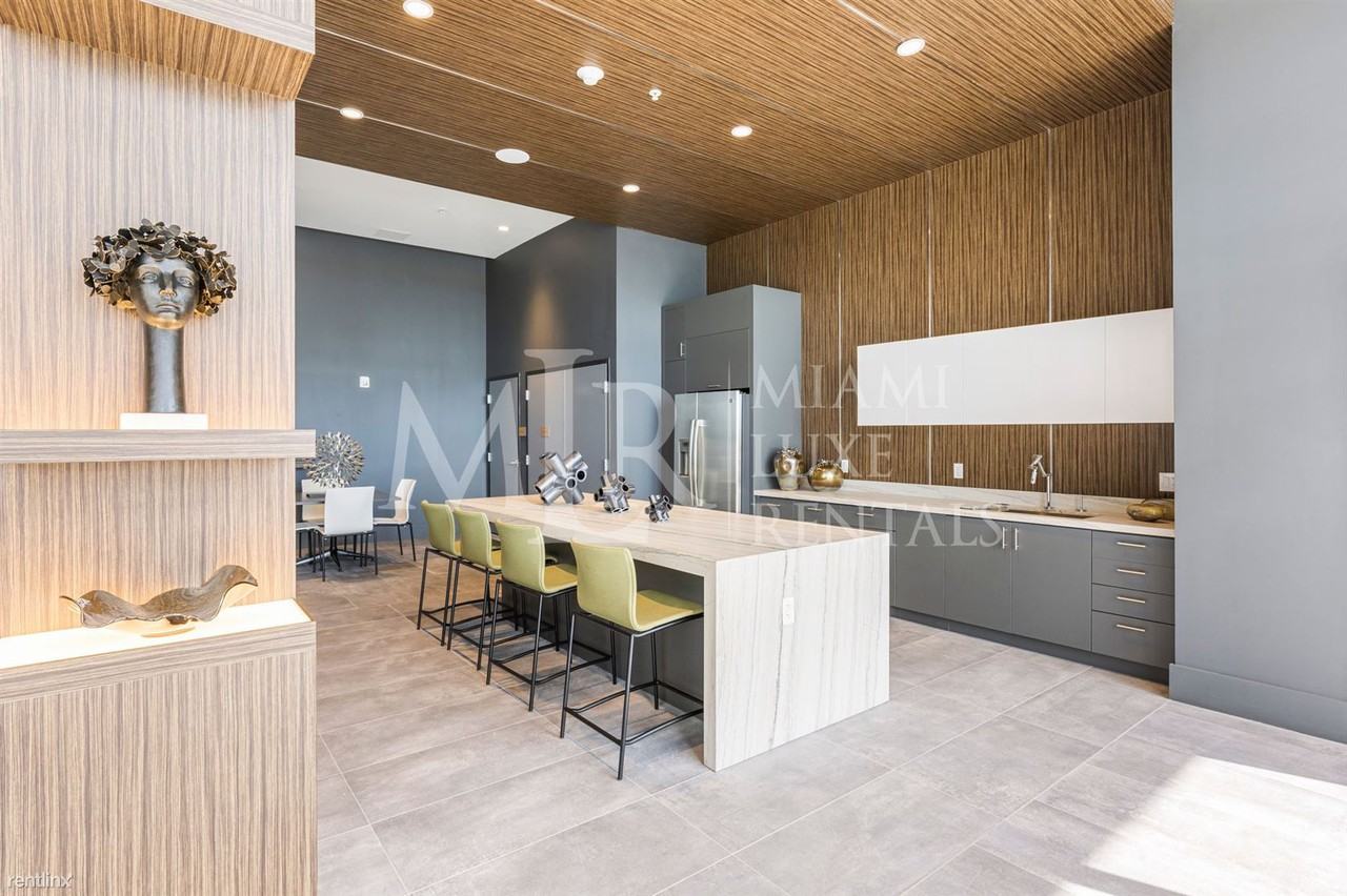 3180 Coral Way - Photo 2 of 12