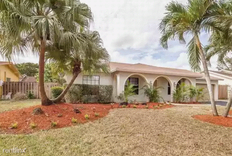 5005 Sw 104th Ave - Photo 2 of 10