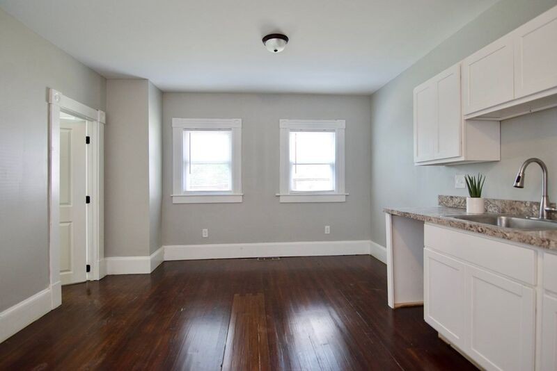 56 Mulberry St #1stFL - Photo 4 of 16