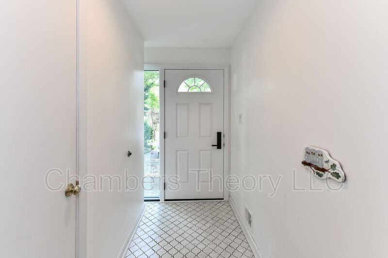 2112 Military Rd - Photo 2 of 29