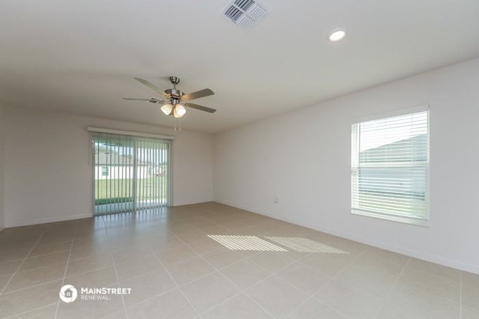 1338 Brenway Dr - Photo 3 of 15