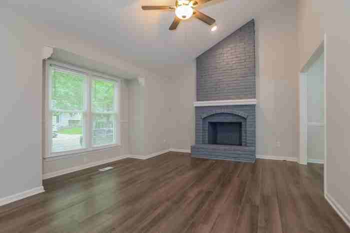 905 Ne 108th Ter - Photo 3 of 18