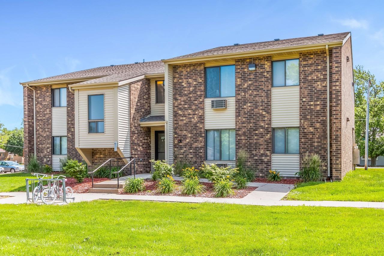 Grimes Park Apartments 240 S James St, Grimes, IA 50111 Zumper