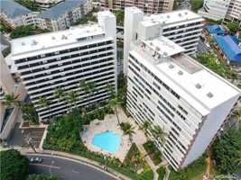 featured image of 425 Ena Rd #101B