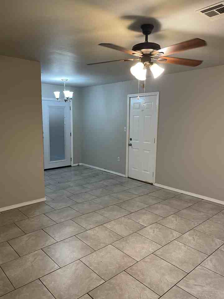 2409 N Nottingham Way #1 - Photo 3 of 8
