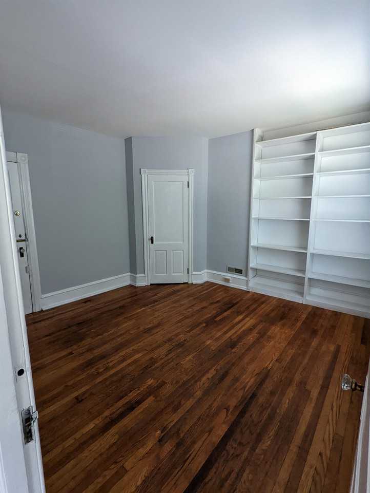 1005 Park Pl #2 - Photo 4 of 12