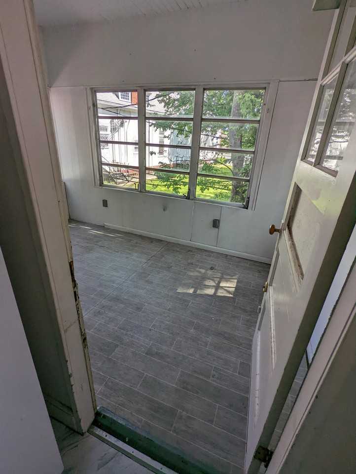 1005 Park Pl #2 - Photo 5 of 11