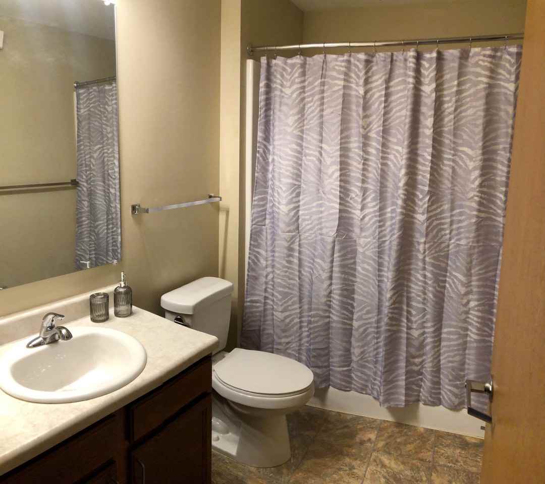 1620 Abraham Pkwy #3