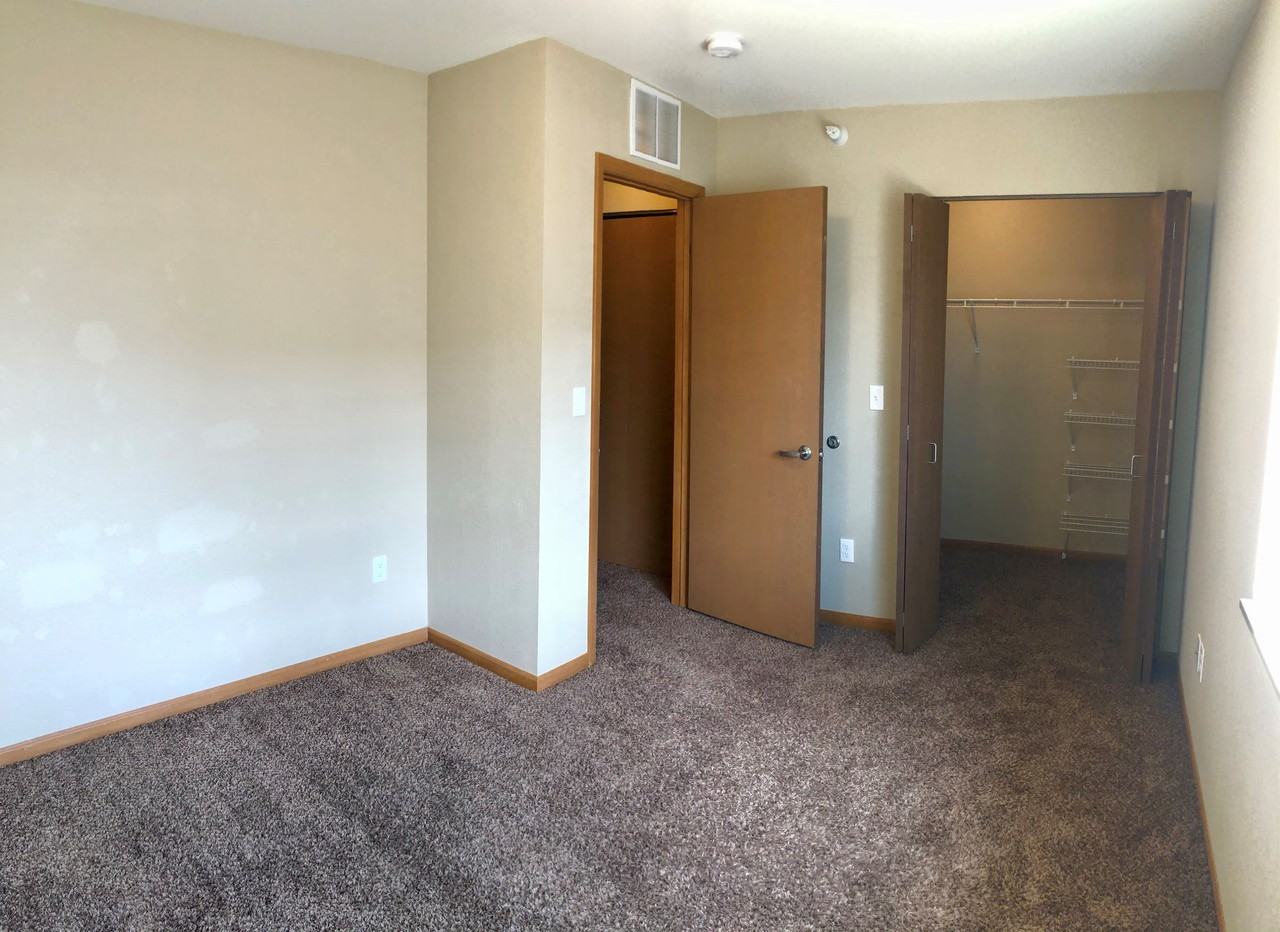 1701 Abraham Pkwy #4 - Photo 4 of 14