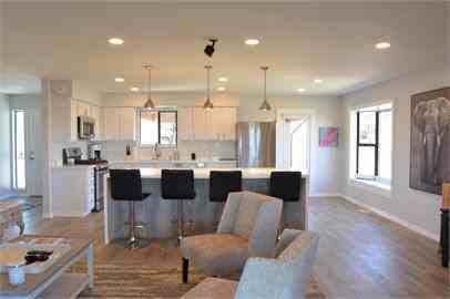 2293 Sandia Dr - Photo 5 of 26