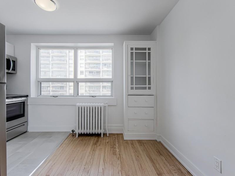 391 Sherbourne Street Apartments 391 Sherbourne St, Toronto, ON M4X