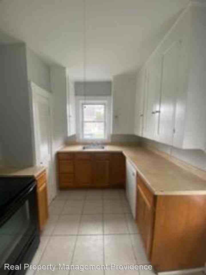94-96 Oakland Ave - Photo 2 of 11