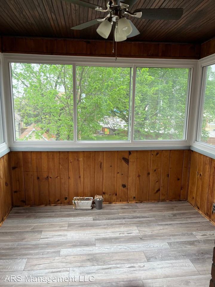 4204 Watson - Photo 3 of 10