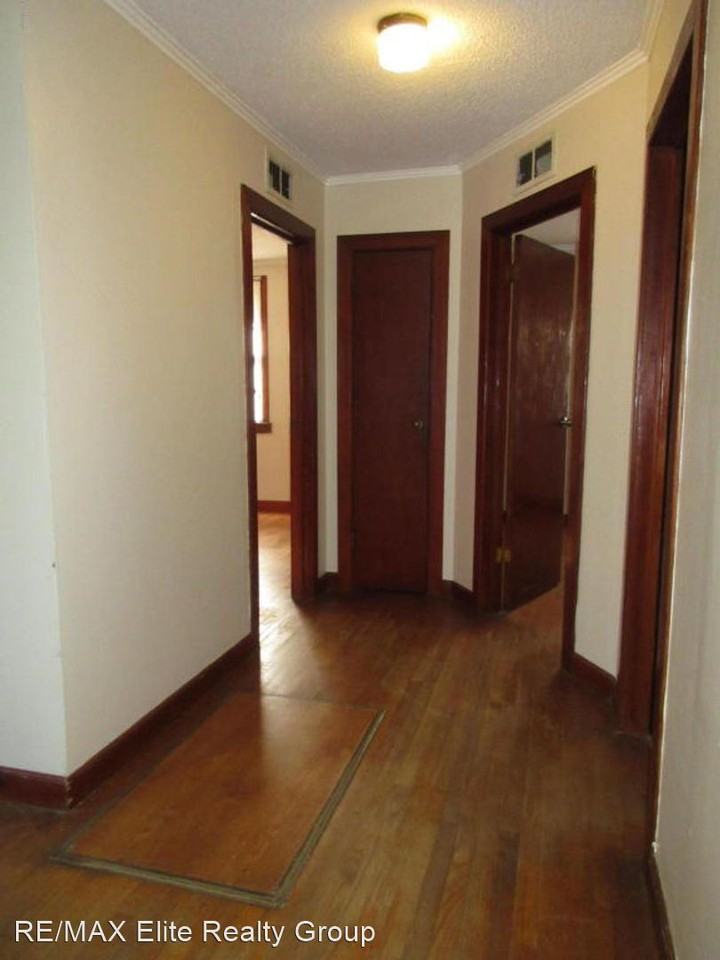 30 East Dr - Photo 2 of 19