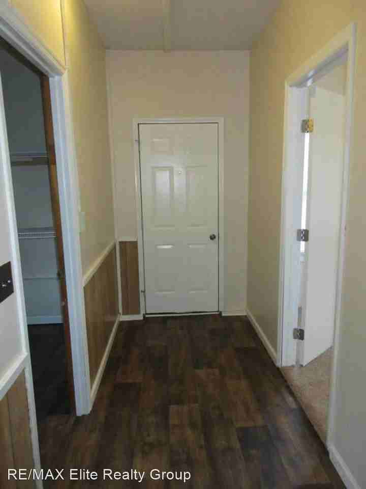 30 East Dr - Photo 3 of 19