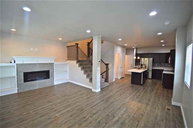 3865 Sw - Photo 2 of 20