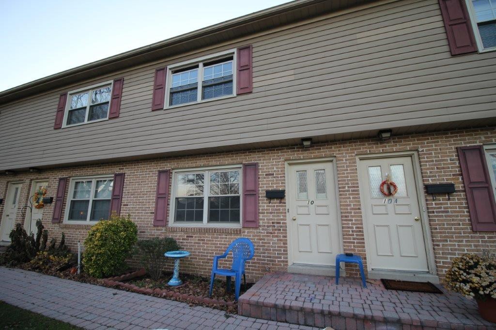 10 Meadow View Dr - Photo 2 of 12