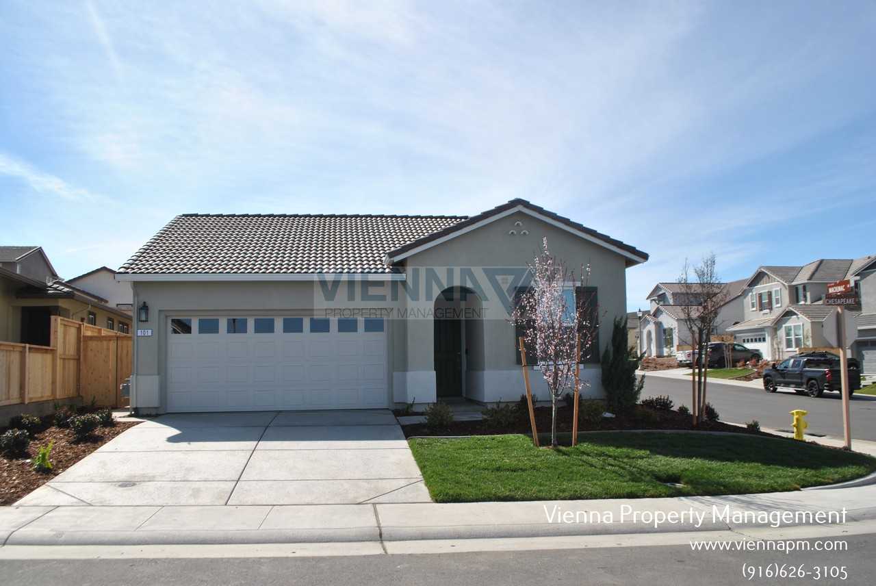 101 Chesapeake Ct