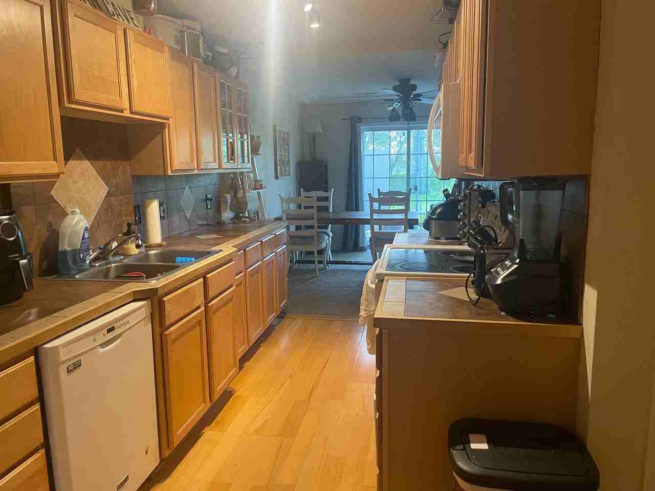 21222 Shetland Dr N - Photo 3 of 17