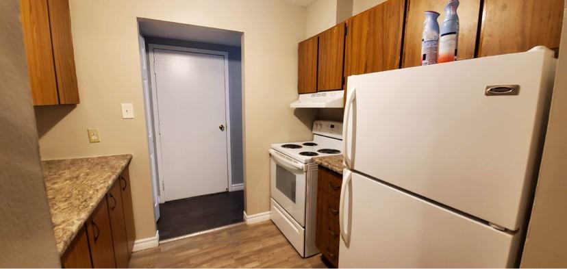 577 cedar court - Photo 3 of 7