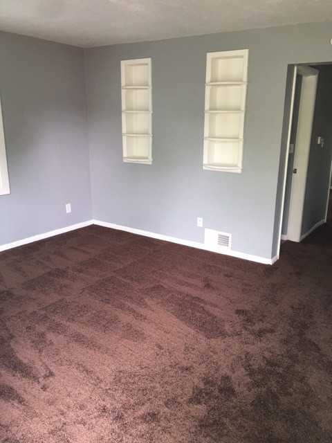655 North Alton Avenue - Photo 2 of 15