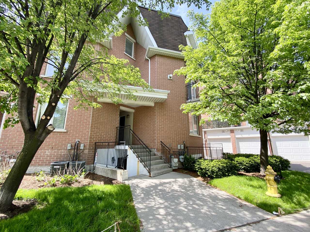 20 Machells Ave - Photo 2 of 40