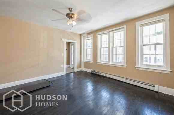 12 Westerlo St - Photo 2 of 13