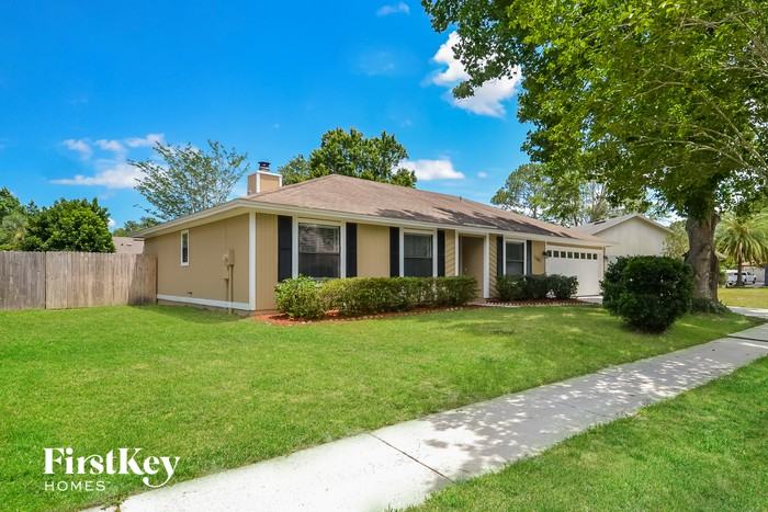 11065 Great Western Ln W - Photo 2 of 15