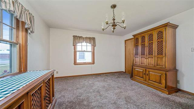 426 E Hitt St - Photo 2 of 11