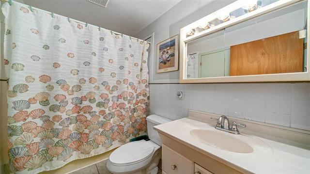 426 E Hitt St - Photo 3 of 11