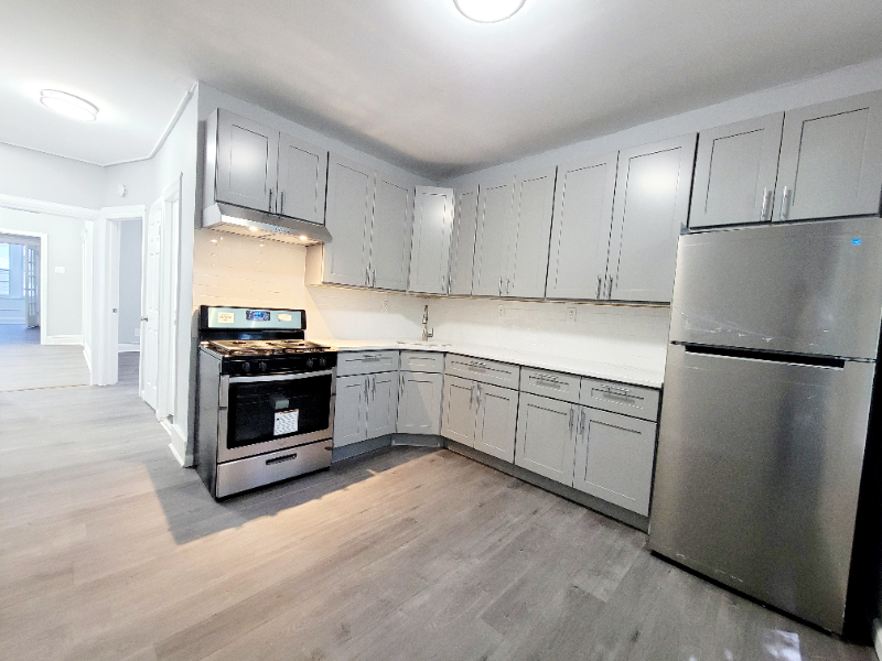 137 Wegman Pkwy #2 - Photo 3 of 18