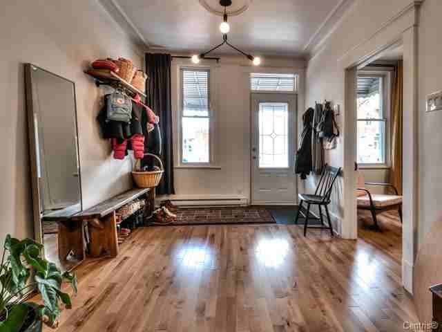 8226 Avenue Henri-Julien - Photo 3 of 23