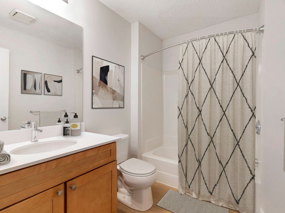 Avalon Burlington - Photo 7 of 38