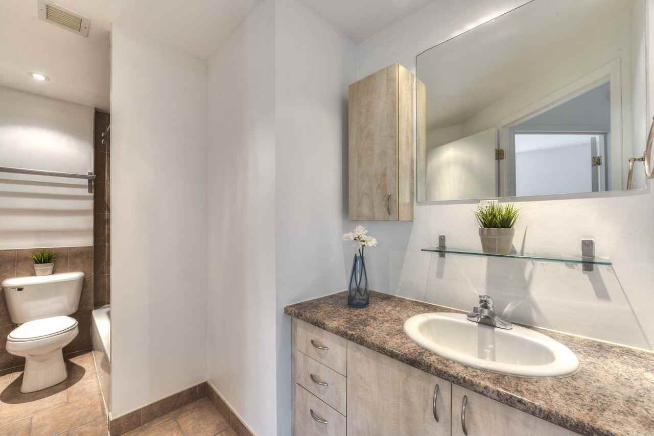 4488 Rue SainteCatherine O, Westmount, QC H3Z 1R7 Apartment for Rent