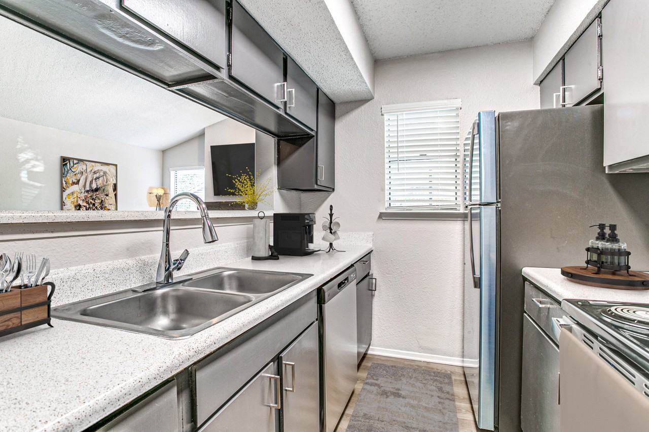 Barrow - Photo 7 of 16