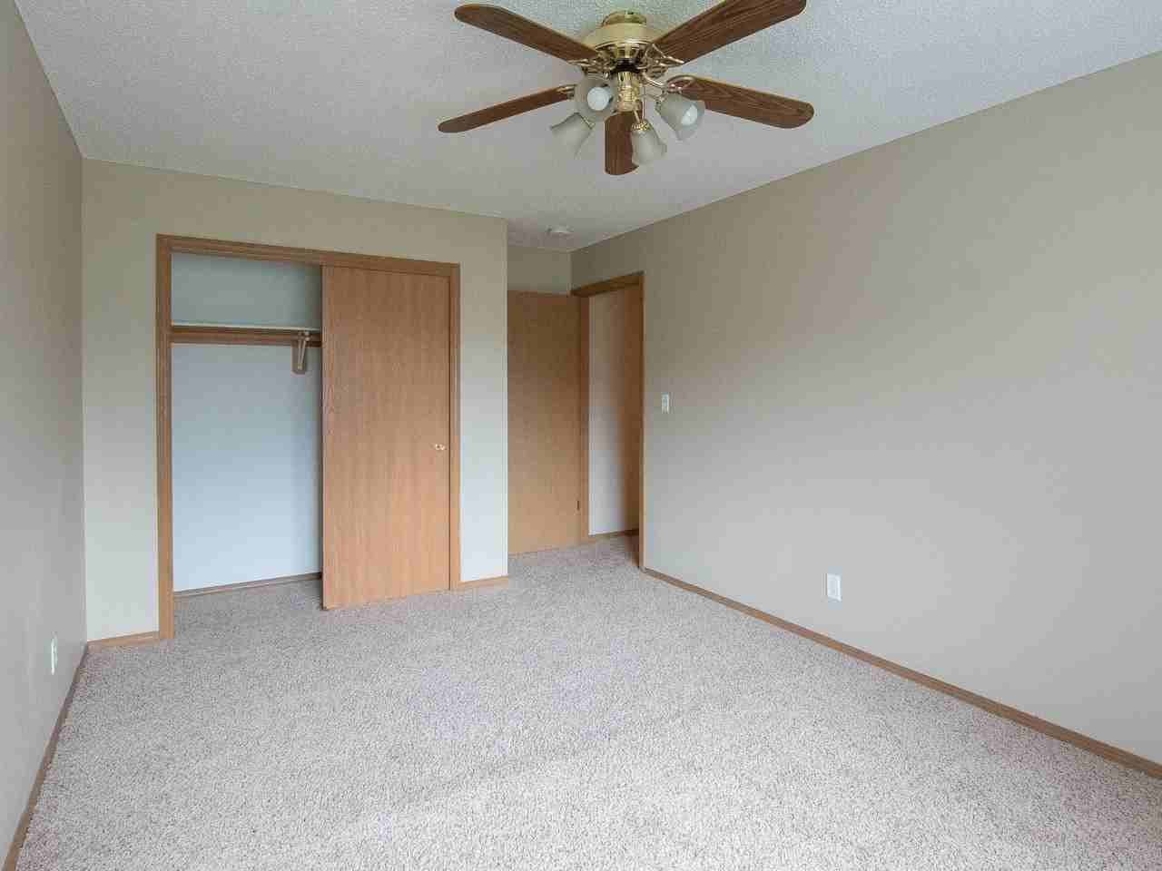 Peach Tree - Photo 2 of 18