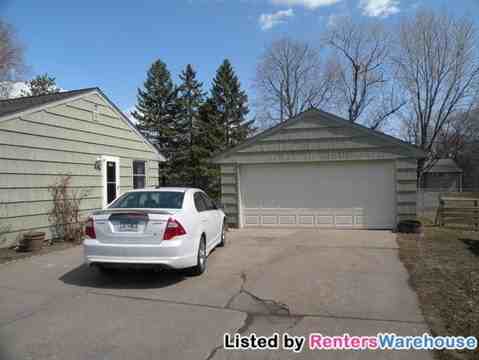 3748 Howard Ave - Photo 2 of 15