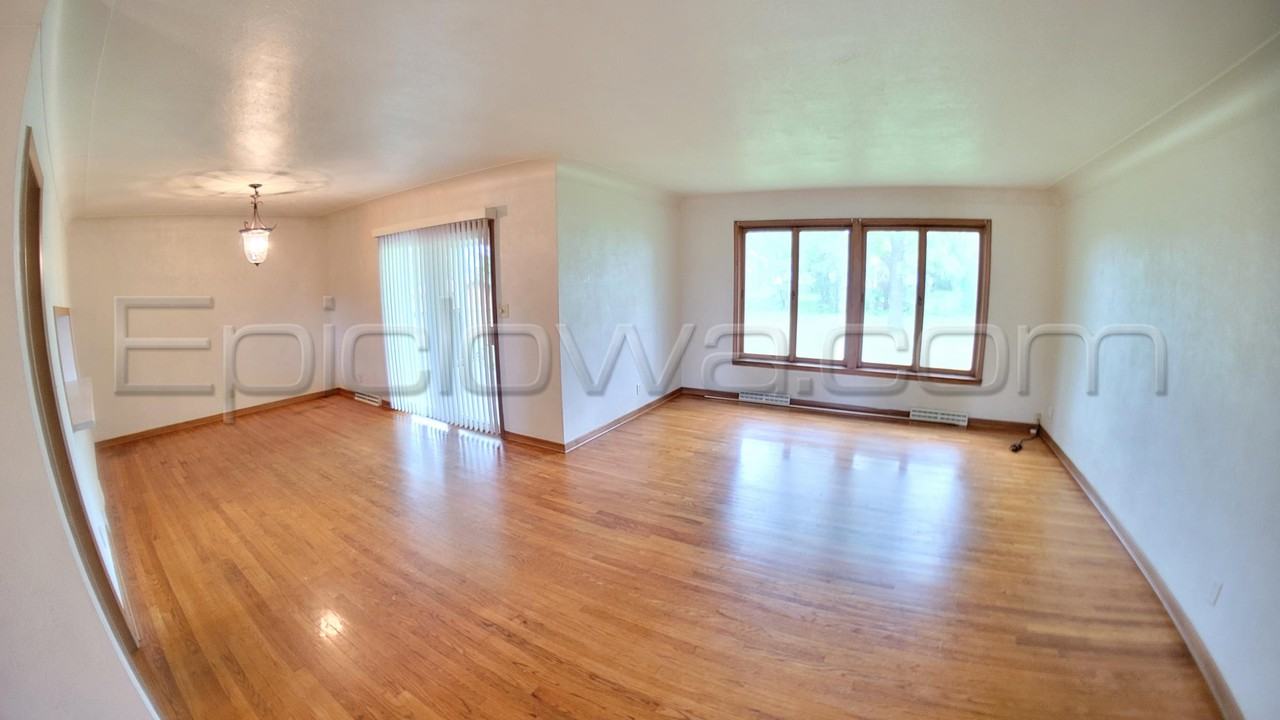 827 Suburban St Ne #1 - Photo 3 of 19